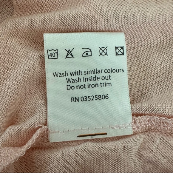 NWT Sweaty Betty Asteya Yoga Top – Size XS, Blush Peach - Picture 12 of 12